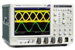 Naudotas osciloskopas Tektronix DSA 70804 C